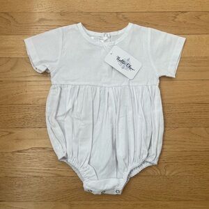 BELLE CHER NWT Basic Classic White Bubble